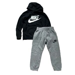 Boys Nike Black Sweatshirt Grey Sweatpants Size 4T